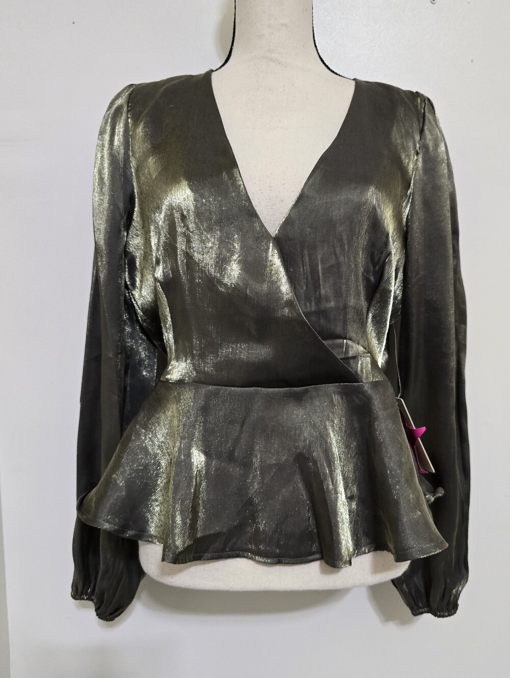 new PEACH size Large Long Sleeve Metallic Shimmer Peplum Blouse Green Sheen